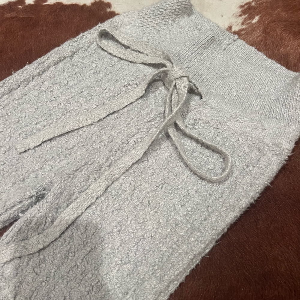 Cozy Light Gray Textured Knit Women's Sweater with Waist Tie